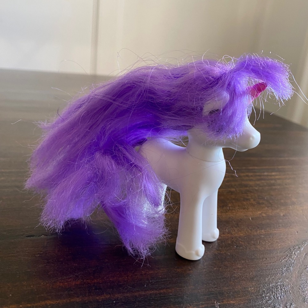 Zuru 5 Surprise Unicorn Squad White Purple‎ Pony Figure Heart Eyes DG201109 - Picture 2 of 5